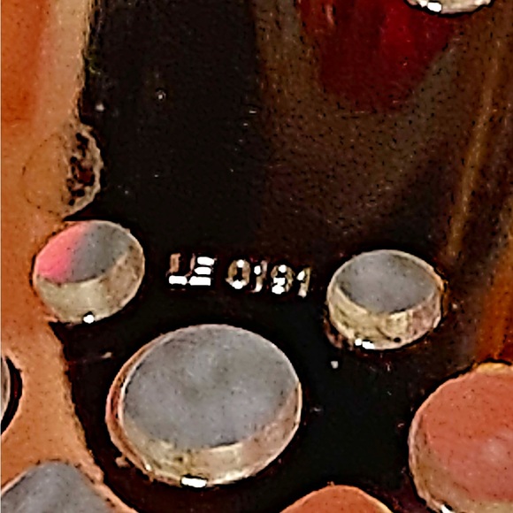 Louis Vuitton Hide and Seek Pearl Silver Tone Bangle Bracelet - Picture 3 of 6